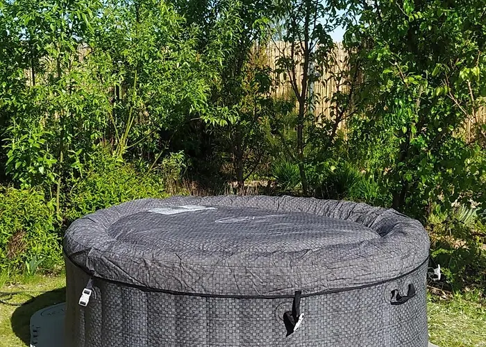 Na Wsi - Sauna I Jacuzzi Проживание в семье