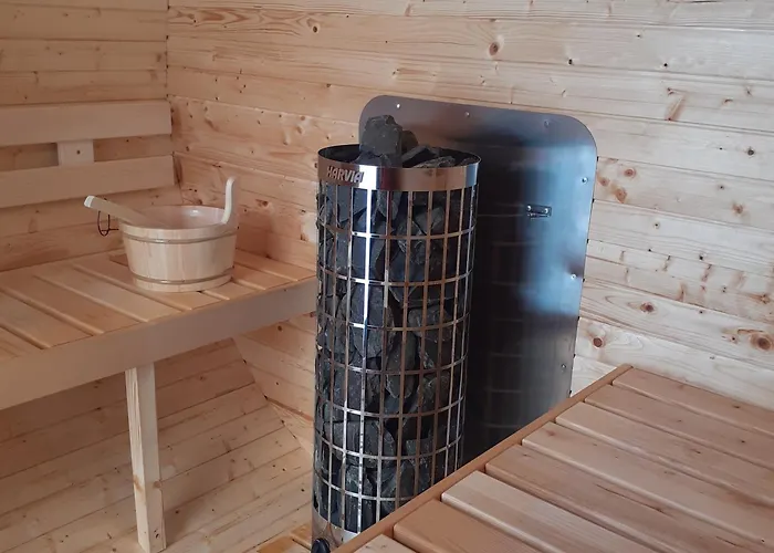 Na Wsi - Sauna I Jacuzzi Проживание в семье Dabrowka (Wolomin)