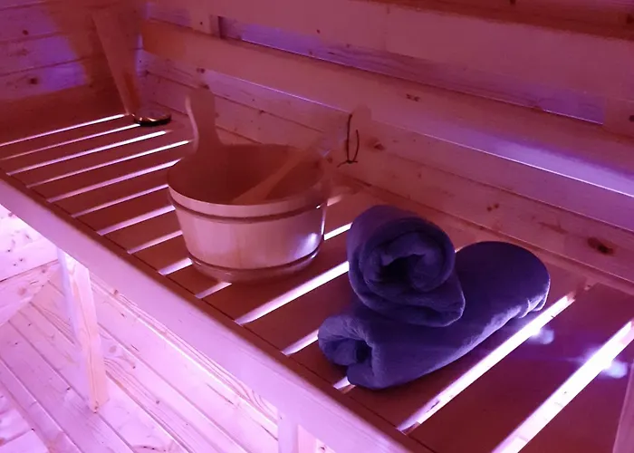 Na Wsi - Sauna I Jacuzzi Séjour chez l'habitant Dabrowka (Wolomin)